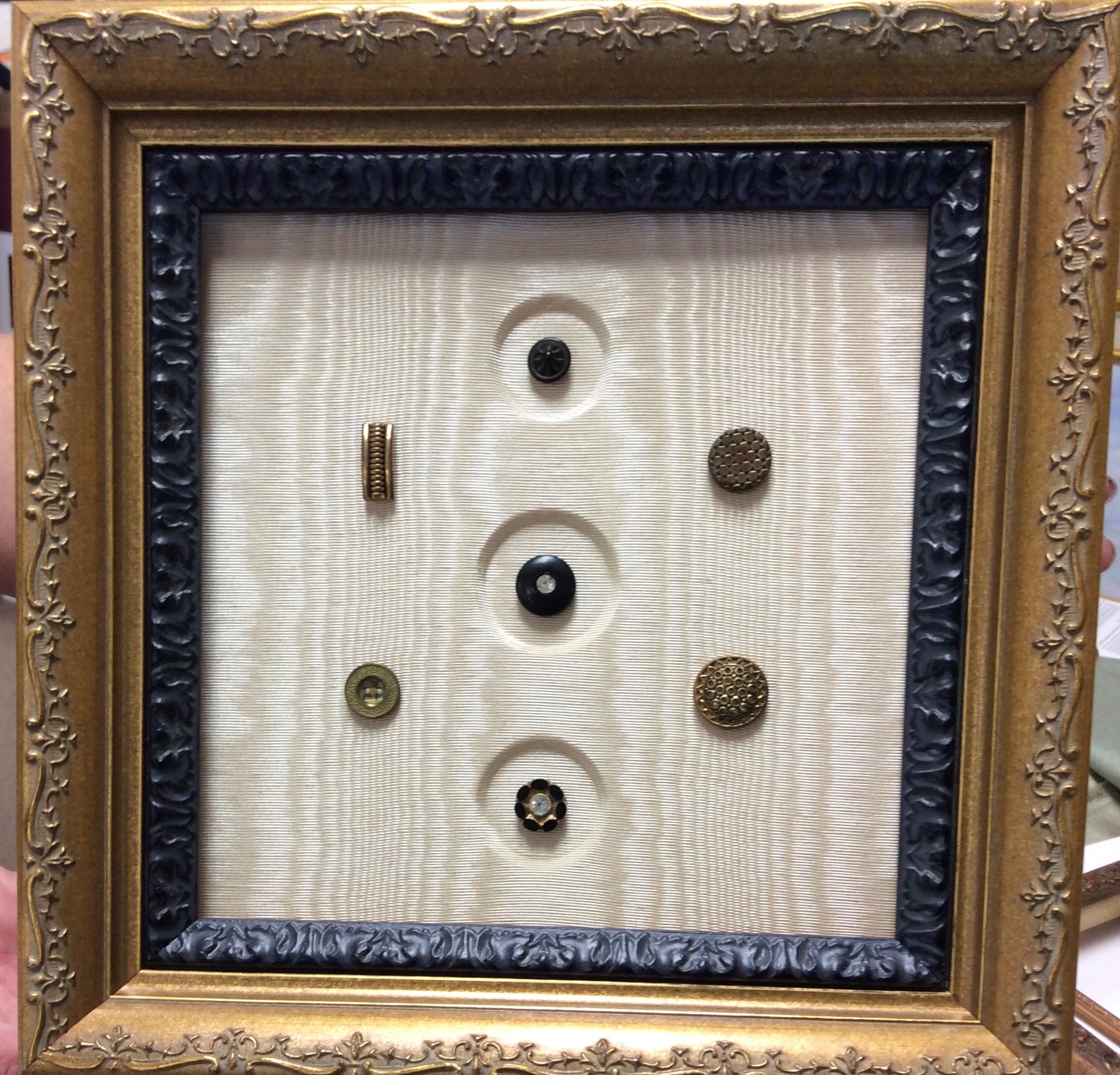 Buttons in frame for Mother's Day