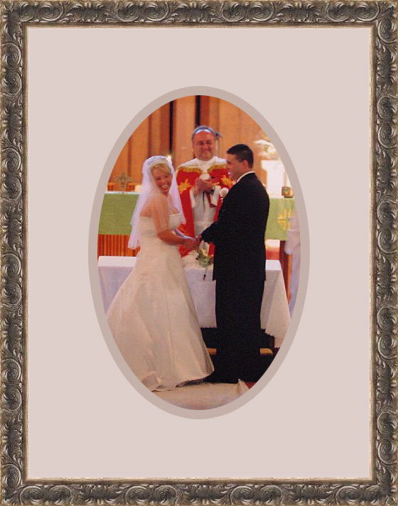 speciality mat cuts on wedding photo