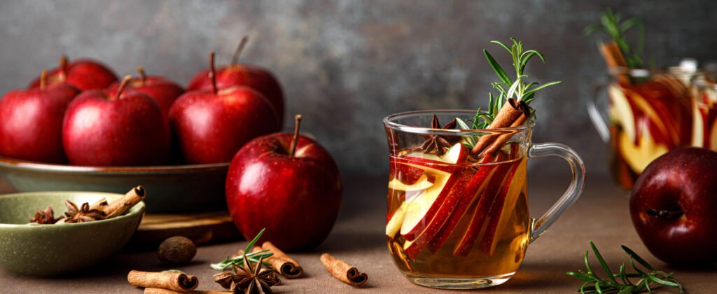 Cider with mulling spices